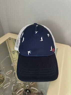 Oiselle Run Trucker Hat